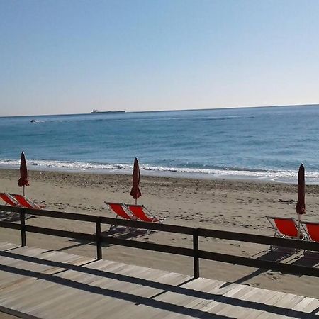 Larte Al Mare Vicino Spiaggia Con Ac E Wifi Leilighet Savona Eksteriør bilde